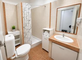 HoldLux City Keyless 0-24 Apartman - 4