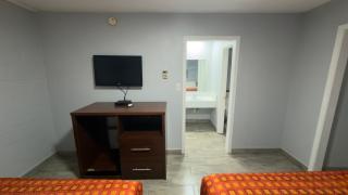 Ada Inn & Suites - 8