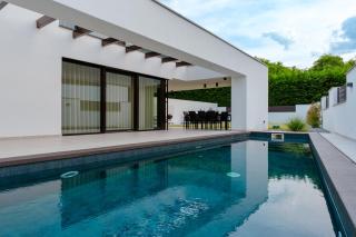 Villa Glam Wellness & Spa Retreat - 6