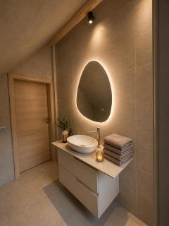 Book-A-Room Salzburg Garden or Balcony Stay - 2 bedroom - air conditioning & free parking - 4