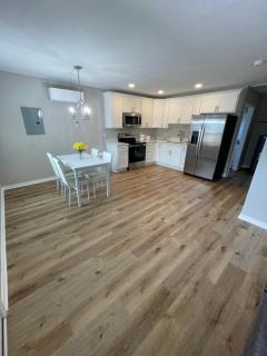 New Build Modern Studio Minutes from the Beach - 9