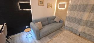 Hero BnB Apartment - 4