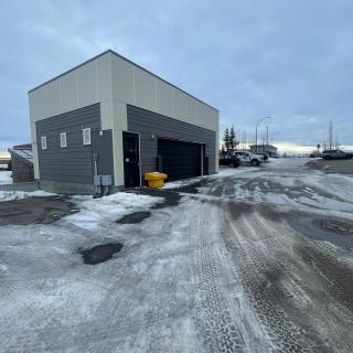 Walk to South Health Campus Pet friendly Unit - 3