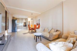 Marina Mirage Apartment by PikHost - 4