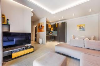 Aquamarine Poolside Apartment 1BR & Free Parking by PikHost - Valona - 4