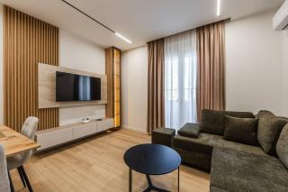 A&H Azure Apartaments 2BR by PikHost - 0
