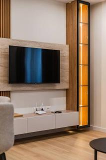 A&H Azure Apartaments 2BR by PikHost - 9