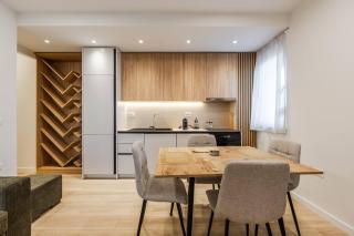A&H Azure Apartaments 2BR by PikHost - 6