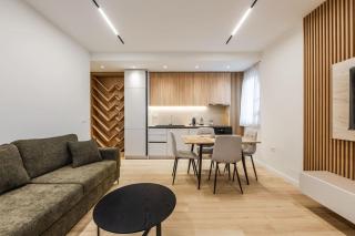A&H Azure Apartaments 2BR by PikHost - 1
