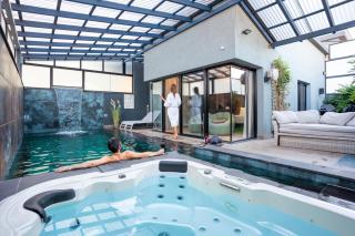 Naomi Boutique Suites - 8