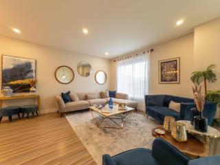 Bright & cozy 3 bedroom house perfect for families - 0