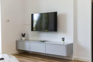 Central Tirana 1BR Apartment Near Main Square by PikHost - 8