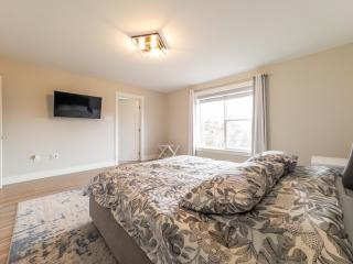 Bright & cozy 3 bedroom house perfect for families - 5