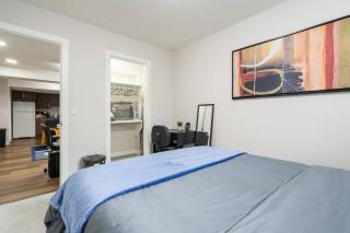 Plush Suite Pet Friendly 326 Mbps Wi-Fi - 5