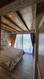 The house in the Cobbled road Suite - 8