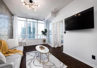 Charming 1BR and Den in Downtown Toronto with Balcony - 4