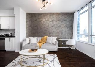 Charming 1BR and Den in Downtown Toronto with Balcony - 3