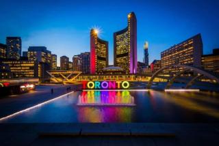 Cozy Downtown 2BR Suite near CN Tower with Balcony - 5