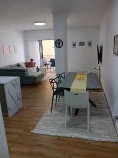 Saranda Portside Apartment - 1