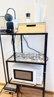 Cozy Apartments in Central Location with Free Parking - 9