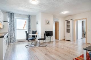 Nr 15 Flut mit Loggia - 8