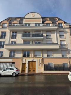 Cozy studio with terrace CDG Paris Villepinte - 0