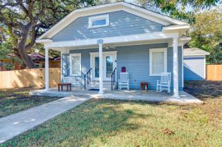 Walk to Downtown Shops & BBQ: Home w/ Fenced Yard! - 2