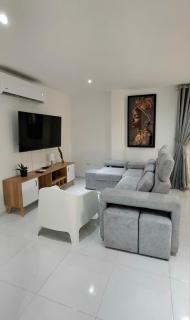 Modern Apartment, 5 Min airport, 10 Min Old Town - 5