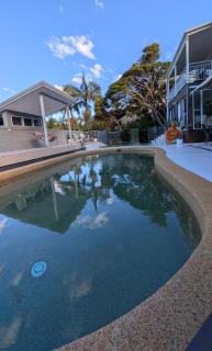 Pet friendly Oasis w private pool n spa - 6