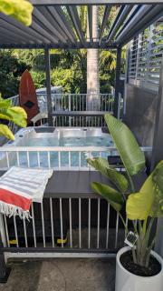 Pet friendly Oasis w private pool n spa - 0