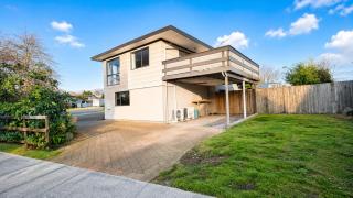 HA 6Bdr Family Haven Walk to Lake,Shops,Boatramp - 2