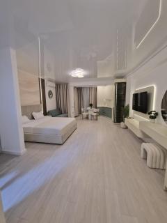 ZaYra Luxury Studio - 0