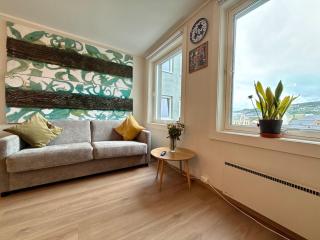 Jupiter Canal View, Cozy Retreat, Central location ! - 7