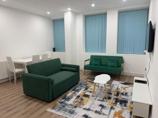 Deluxe 2-BDR Apartment - 1