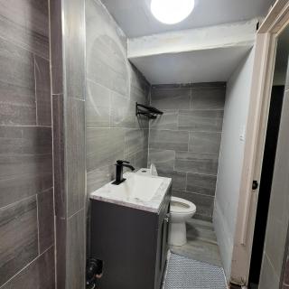 Spacious basement apartment near White Water Walk and many attractions - 4