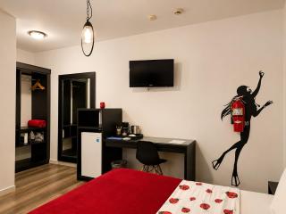 Ladybugs Apartments - 5