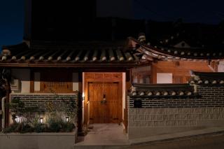 Hanok Stay Nocturne Naksan in Seoul - 2