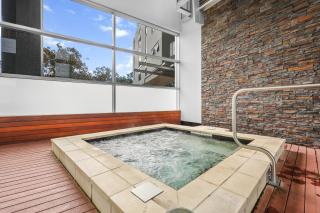 2 Pools - Sauna - Park - CBD Views - Baby Ready - 3