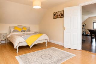 Charlettes Lodge - 8