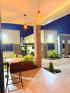 Palm Pebbles Staycation has Solar, 2bed & starlink - 2