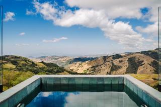 Lakay Monteverde with Heated Pool, Golf Cart, Breakfast - 4