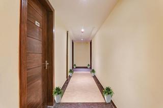 Townhouse Hotel Spotlight - 9