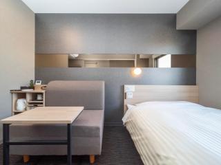 Super Hotel Kanku Kumatoriekimae - 5
