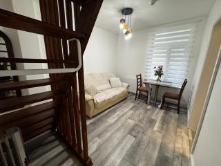 Marine Apartment Beachfront Sleeps 4 - 4