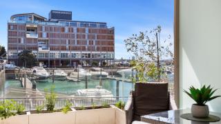QV Stays Luxury Waterfront Escape at Lighter Quay - 7