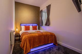 Modern 3-Bed 2 Bath Flat Sleeps 6 · Halifax Centre - 1