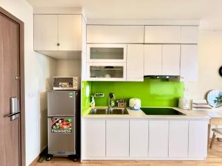 Modern Lakeside Studio Living Near Marriott Hotel and Keangnam Tower - 3
