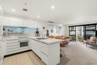 Ocean Elegance - 6
