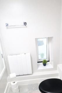 Stylish Duplex in the Heart of Walsall - 4