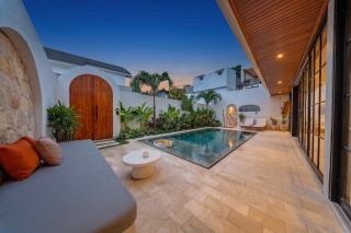 Villa Azura - 4BR Sunken Lounge in Pererenan - 8